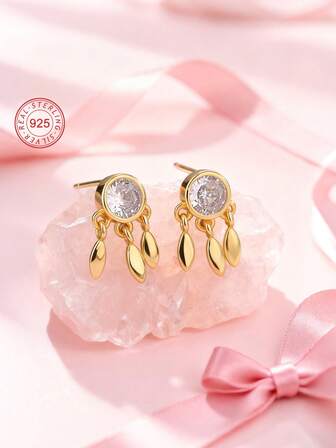 Artepollo Kadınlar İçin 925 Ayar Gümüş Zirkonyum Küpe, 14 Ayar Altın Kaplama Yaprak Püskül Küpe, Hipoalerjenik ve Kararmaya Dayanıklı, Hafif, Altın Rengi Günlük Takı, Hediye Kutusu Ambalajı, Arkadaşlar İçin Doğum Günü Hediyesi