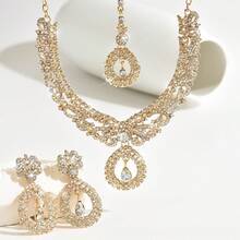 4PCS Personalized And Exaggerated Alloy Rhindiamond Necklace And Earring Set For Women, Luxurious Crystal Banquet And Wedding Dress Accessory Set - Gold - View 7