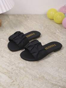 Summer New Round Toe Pleated Design Girls Outdoor Slippers, Fashionable And Generous, Solid Color Western Children Flat Sandals - Black - View 5