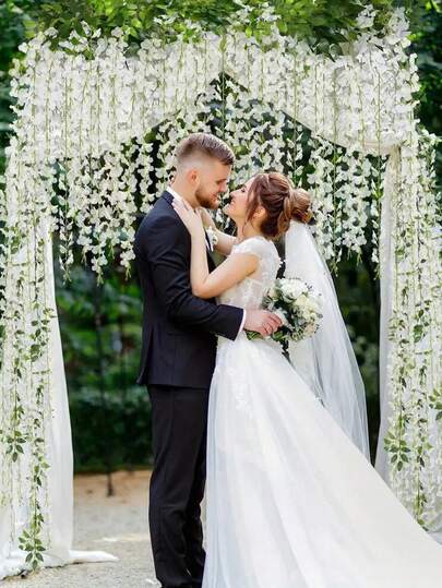 一套白色紫藤花藤，人造花藤，适用于婚礼拱门、拱门装饰、节日庆典、房间装饰、家居装饰、家庭聚会、美观的室内点缀以及户外花园/露台装饰，也可用作派对餐桌中心装饰品。