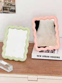 可折叠高清化妆镜，桌面梳妆镜，多巴胺设计，90度可调节支架，可壁挂，非常适合卧室、旅行、学生、妈妈和朋友的生日礼物、家居装饰、返校季、学习用品、美术室装饰、圣诞家居装饰、浴室装饰及配件、厨房配件等。 - 方形多色 - 查看 7