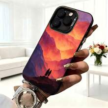 Cubierta de teléfono con borde metálico color púrpura con estampado de montañas al atardecer y siluetas de personas para uso diario en cafeterías - Negro - Ver 6