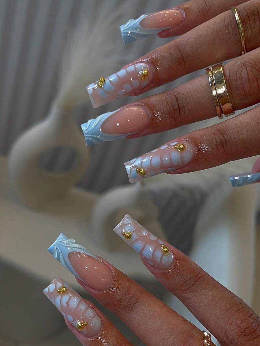 24片3D凝胶美甲贴纸，长方形花朵珍珠装饰设计，浅蓝色法式尖头，中号凝胶美甲花朵珍珠设计亚克力假指甲套装，包含1瓶凝胶指甲油和1把指甲锉，易于佩戴，适合夏季美甲，浅蓝色法式美甲图案，适合女性日常工作、派对和其他场合。 - 淺藍色 - 查看 1