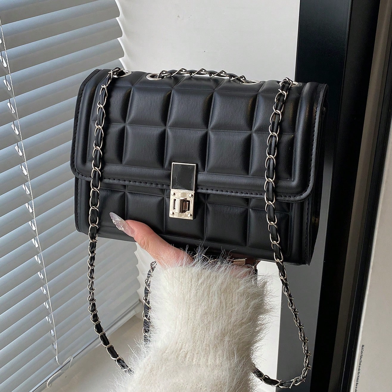 Bolso de hombro cuadrado acolchado de unicolor y cadena de moda, bolso de mano versátil para la noche, nueva combinación de cartera y bolso ligero,