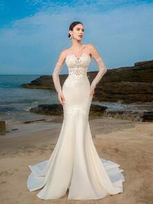 Elasola فستان زفاف ساتان ذو قصة الحورية مع ملابس علوية أنبوبية وأكمام للذراعين بياقة قلب للعروس الأنيقة