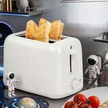 Tostadora de doble ranura ancha, con una ranura extra ancha que admite pan de corte grueso. Su diseño compacto y su exterior frío al tacto facilitan una limpieza sin esfuerzo. El calentamiento rápido y eficiente garantiza resultados perfectos para las necesidades del desayuno, lo que la convierte en la opción ideal para bagels, tostadas y sándwiches. - Blanco - Ver 2