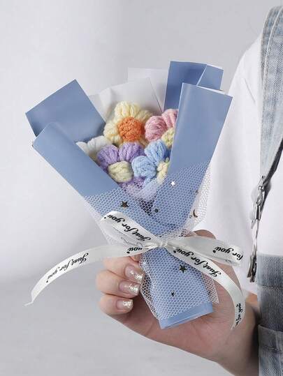 Ramo de flores de acrílico y lana hecho a mano para el Día de la Madre y el Día de la Mujer, arreglo floral creativo para el hogar como idea de regalo, tejido a ganchillo con una textura suave como centro de mesa.