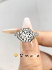 1枚1克拉经典四爪方形钻石莫桑石结婚戒指，S925纯银，璀璨夺目的订婚戒指、承诺戒指、周年纪念戒指、女士珠宝礼物、圣诞礼物 - 四爪方形莫桑鑽戒-1CT - 查看 1