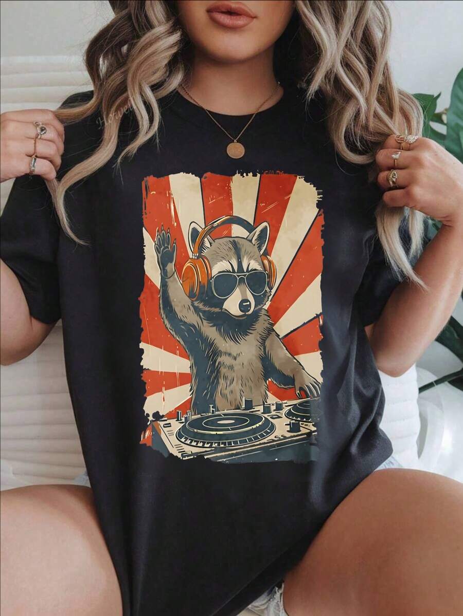 Raccoon Dj With Headphones And Sunglasses Women's Fashionable Print Casual T-Shirt Suitable For All Seasons
-Black - 黑色 - 查看 1