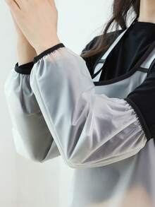 1 对防水袖套，防油防污，男女通用，适合办公、烹饪、厨房使用