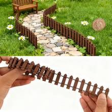 3件套迷你木栅栏套装，带木质和金属丝细节 - 逼真的尖桩篱笆，适用于娃娃屋花园、迷你景观、水族箱 - 户外/娃娃比例围栏（兼容立体模型、圣诞场景）