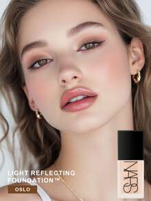 Nars 光感粉底液 - 高级彩妆 - 护肤混合型粉底液 - 30毫升/1液体盎司 #OSLO-LIGHT 1 - #LIGHT1 OSLO - 查看 8