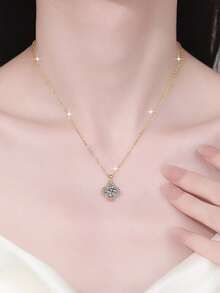 1件奢华S925纯银闪亮锆石四叶草吊坠项链，设计优雅，适合女孩佩戴，情人节礼物，日常佩戴，休闲，旅行，派对，附赠精美礼盒 - 彩色 - 查看 2