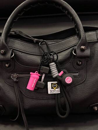 Series Creatively Designed Cute Color-Blocked Sweet And Cool Sporty Bag Charms Carabiners Climbing Ropes Fitness Accessories Fitness Series Barbell Dumbbell Plates Sports Water Bottle Charms Keychain Key Chain Gifts For Women Stocking Stuffers Teacher Gift Sister Gifts