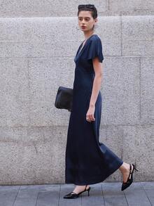 Women's Summer Fashion New V-Neck Waist Cinched Fitted Silk-Like Satin Midi Dress, French Romantic/Vacation Style - Navy Blue - View 6