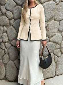 Áo len nữ FOR BEAUTY mới, thích hợp cho mùa xuân, thu và đông, kiểu dáng tối giản thường ngày, cổ tròn, tay dài, trang trí cúc kim loại, nền trắng viền đen, áo khoác cardigan đón năm mới. - Mơ và đen - Xem 5