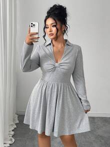 Plus Size Women Clothes Vestidos Elegantes De Mujer Dresses For Women Caramel Color, Fringed Neckline, Fitted Design, A-Line Length, High-Waist Design To Achieve Shaping Effect, Women's Long-Sleeved Dress Grey Collared Fitted A-Line Skirt. The Design Is Simple And The Atmosphere Is Relaxed And Comfortable. It Is Suitable For Daily Wear. - 灰色 - 查看 1