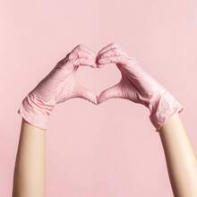 100-Ct Box 4mil Cherry Blossom Disposable Gloves Latex Free Gloves For Cleaning Nail Tattoo Hair Salon Garden Beauty Salons, Tattoo Artists, Estheticians, Hair-Dyeing, Hair-Styling, Epoxy & Resin Work Gloves, Powder-Free Great For Home, Office, And Professional Uses - 淺粉色 - 查看 6
