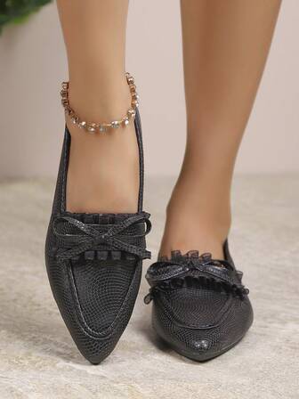 Pointed Toe Slip-On Flats With Bow Accent, Thin Heels, British Style, New Arrival For Autumn, Women