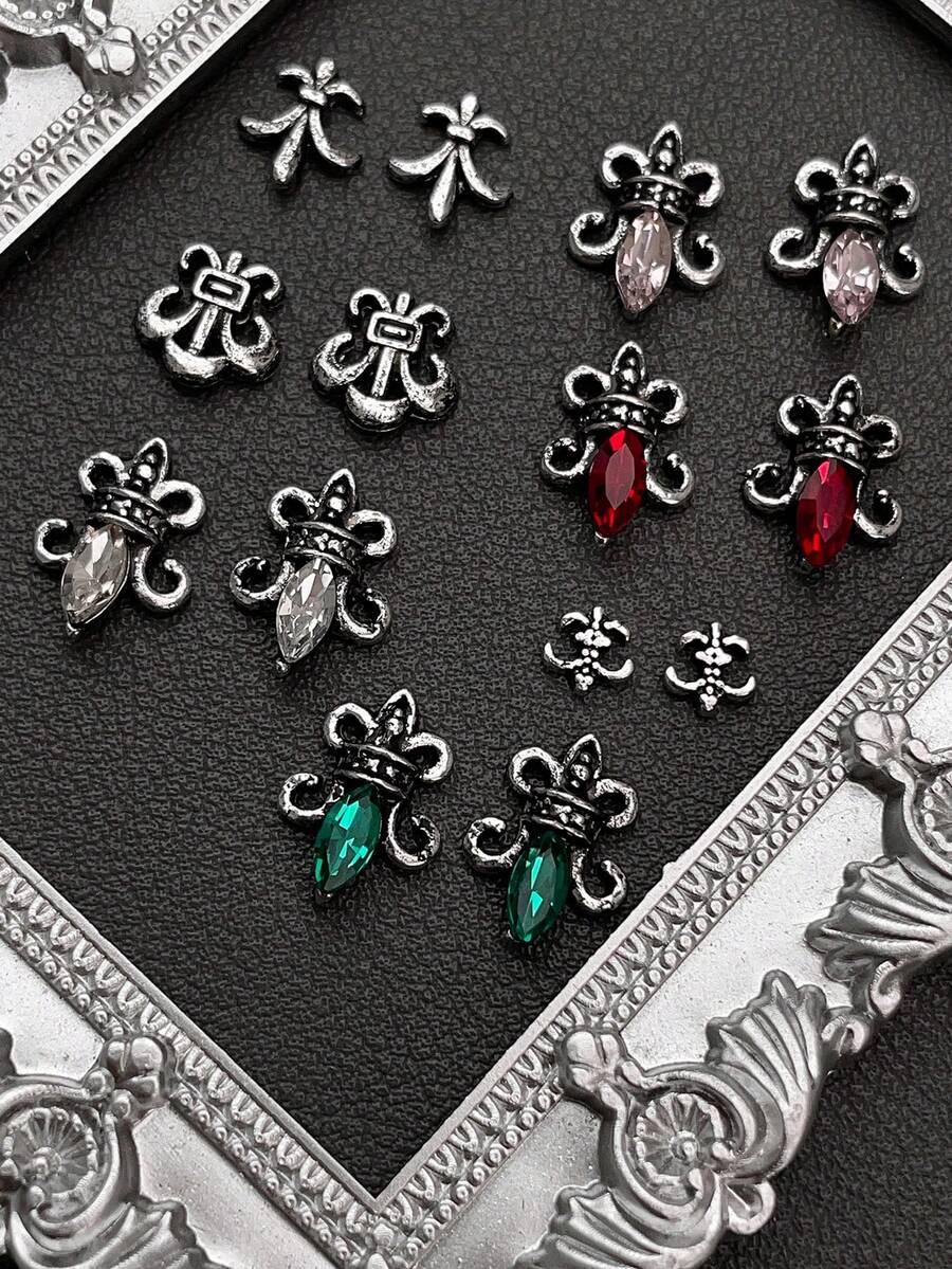 10个3D复古金银船锚十字鱿鱼美甲装饰合金万圣节美甲饰品Y2K酷炫甜辣金属美甲配件哥特暗黑朋克风闪亮白粉绿红水钻美甲宝石DIY礼物女孩适用亚克力美甲贴片手机壳鞋子衣服包包美甲用品