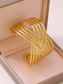 2pcs/Set Stainless Steel Gold Hollow Bangle Bracelets, Personalized Metal Open Cuff Bracelets For Women, Suitable For Daily Wear, Dates, Parties - Yellow Gold - View 4