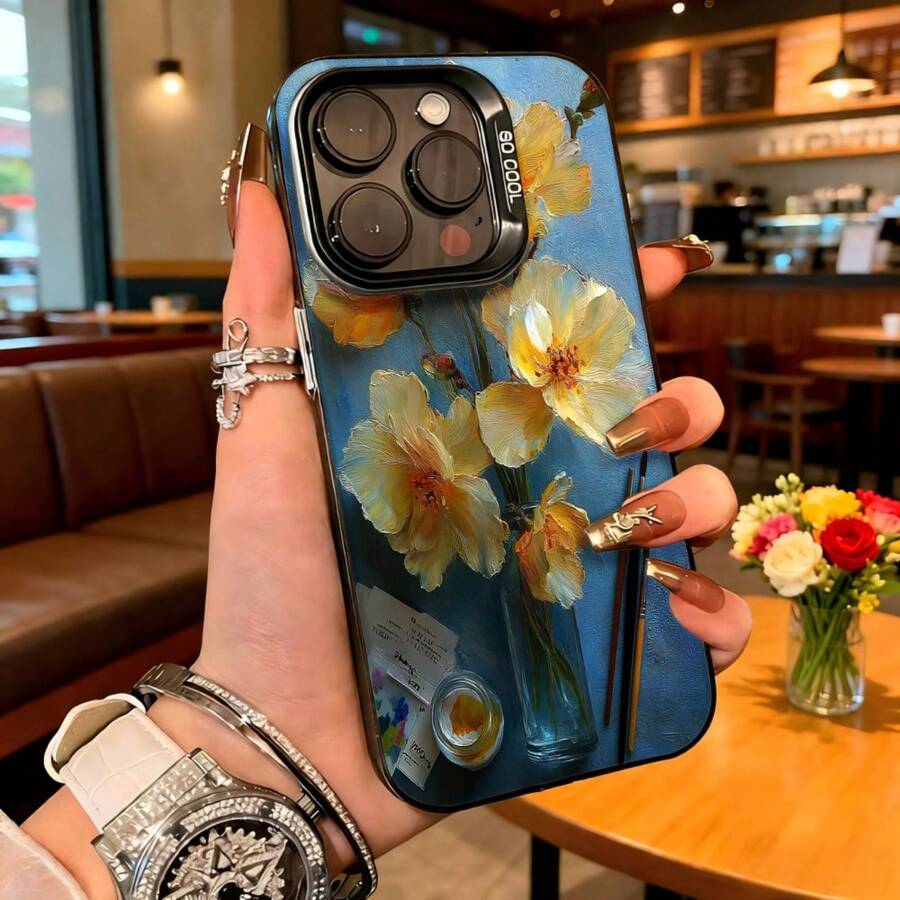 Cubierta de telefono con diseño floral amarillo y azul para iPhone 14 Pro Max con texto artístico ideal para uso diario en cafeterias y salones - Blanco - Ver 1