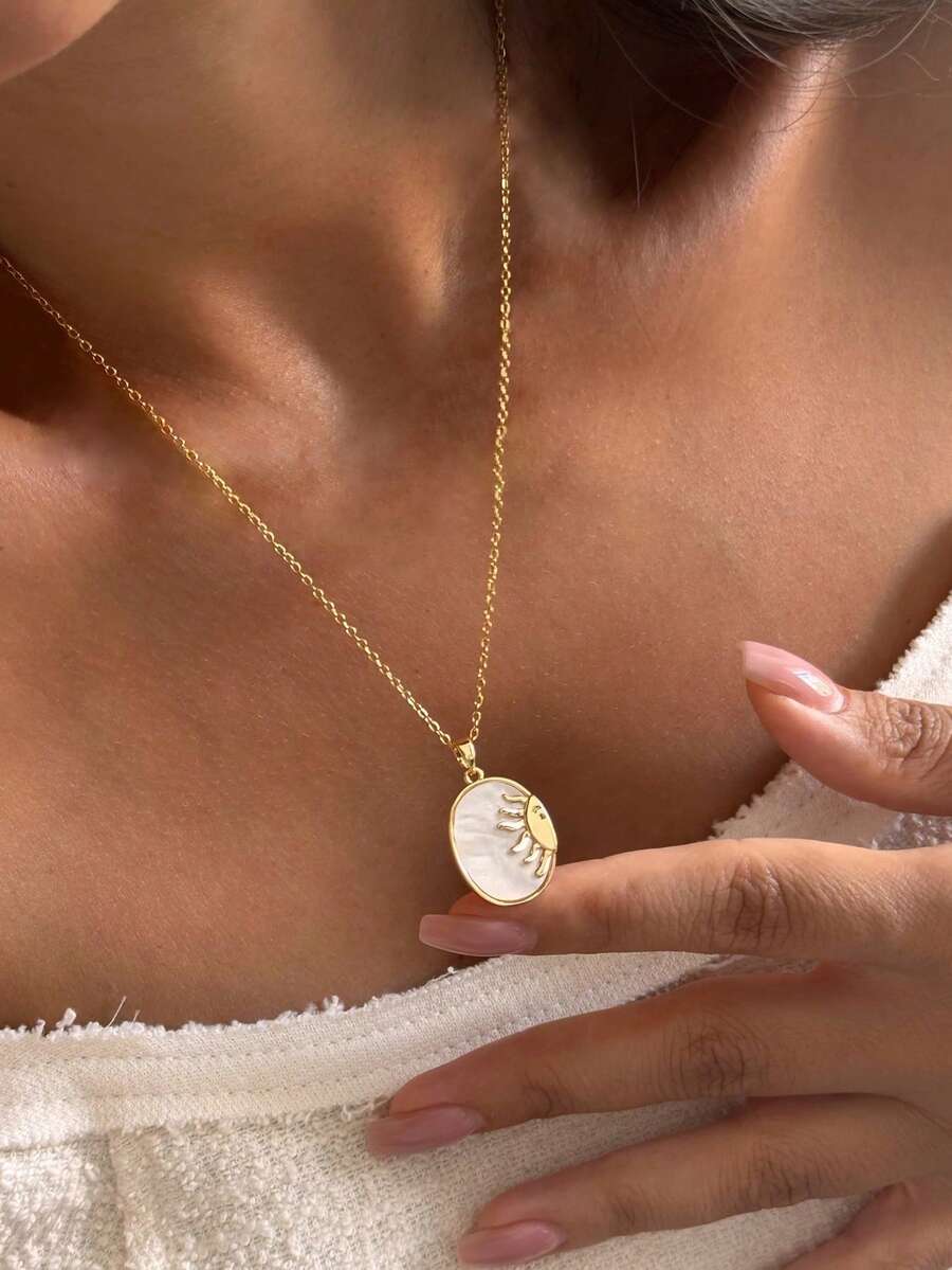 Nooxian 1 buah Kalung Perhiasan Emas Wanita, Kalung Liontin Matahari Cangkang Bertatahkan Tembaga, Aksesori Serbaguna untuk Pemakaian Sehari-hari - Yellow Gold - View 1