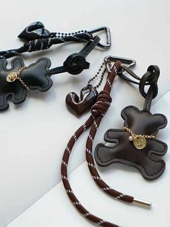 Fashion Heart-Shaped French Bulldog Keychain, Exquisite Same-Color Puppy Backpack Pendant, Couple Pendant, Retro Pendant, Triangular Spring Buckle Design, Suitable For Car Keys, Bag Decoration, Clothing Accessories, Festival Or Female Gift First Choice, Keychain Bag Accessories, Bag Pendant