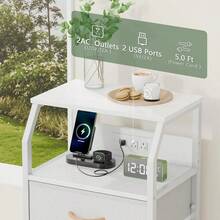 Vintage Nightstand With Charging Station And 3 Drawers - 白色 - 查看 3