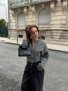 Senya 秋冬新款女士拉链休闲黑色针织开衫，圆领罗纹扭结长袖针织，宽松版型，适合日常、通勤、办公、毕业季、返校季等场合，也可作为情人节、新年等节日的女士冬季毛衣。 - 灰色 - 查看 7