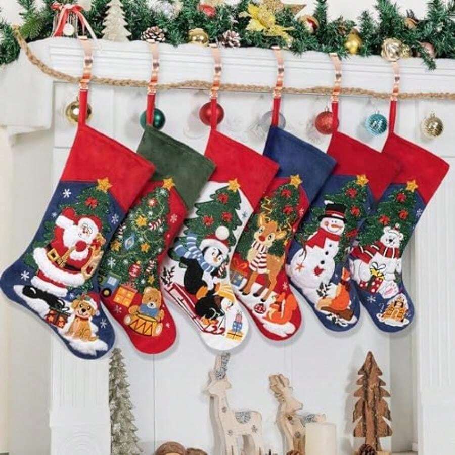 LUBOT - Paquete de medias de Navidad de 20 pulgadas, color rojo y verde, a cuadros, mezcla y combina clásica, rústica, de algodón, para colgar en la chimenea, para decoración de la temporada de día(Rojo, azul, blanco 6) - Multicolor - Ver 1
