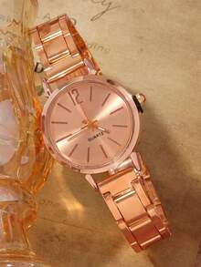 6pcs Compact And Elegant Women's Quartz Watches, Multi-Piece Set Of Ladies' Light Luxury Style Jewelry And Watches With Heart-Shaped Rhinestone Decorations. Metal Strap Watch Paired With Heart Bracelet, Necklace, Earrings, And Ring, Fully Showcasing A Sweet, Light Luxury Romantic Vibe. Comfortable To Wear, Suitable For Refined Everyday Commuting Outfits, Eye-Catching Looks For Dates And Shopping