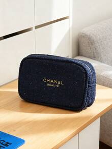 CHANEL 限量版海军蓝毛毡化妆包，拉链化妆袋，饰有金色Logo和山茶花拉链头，奢华化妆包 - 藏蓝色 - 查看 7