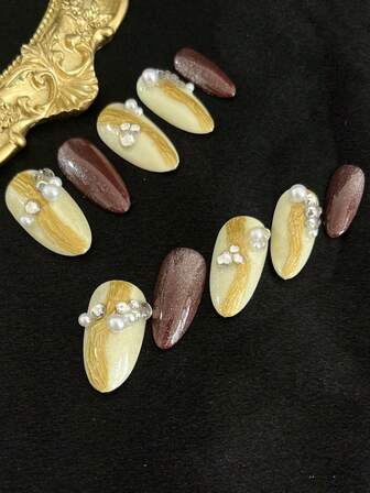 10PCS Short Handemade Press On Nails Polka Dot, Party And Daily Wear, 3D Rhinwstones,S For Girls,Easy To Wear10pcs Y2K Handmade Press On Nails,Shiny Atirficial Gems,Spring And Summer Style,Suitable For Girls And Women Festivals Parties And Daily Wear(Note:The Color Of The Accessories Is Random)