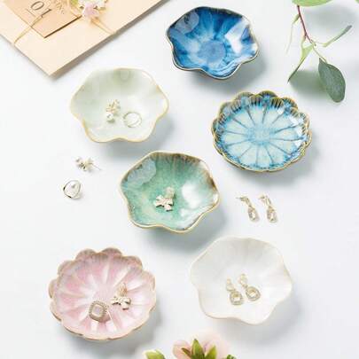 1 Pc Elegant Ceramic Lotus Leaf Jewelry Storage Tray, For Earrings, Rings, Keys, And Small Accessories, A Perfect Birthday Or New Year Gift, Valentine's Day Desk Organizer, Suitable For Storing Rings, Necklaces, Bracelets, Earrings, Jewelry Display Board, Decorative Tray, Hallway Tray, A White Gift For Women Returning To School. Must-Have Women's Storage Box For Travel And Holidays, Autumn Decoration.