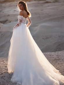 Vintage Off-Shoulder Long 3D Floral Lace Sleeve Wedding Dress With Tulle Train, Bridal Gown, Wedding Dresses For Bride, Elegant And Comfortable, Formal Dresses For Women, Suitable For Wedding, Party, Vacation, Bride, Formal Occasions, Dinner Dress, Prom Dress, After-Party Dress, Homecoming Dress, Cocktail Party, Birthday Party, Celebration, Gala, Festival, Ceremony - 白色 - 查看 5