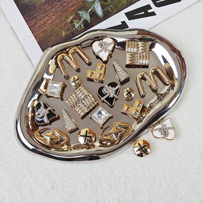 10 piezas de decoraciones para zapatos DIY - Letras brillantes, corazones, estrellas, botones decorativos redondos, material ligero no metálico, moda Y2K versátil y linda tanto para hombres como para mujeres, adecuado para zapatos de playa de EVA, pantuflas, partes superiores de zapatos desmontables, regalos para fiestas