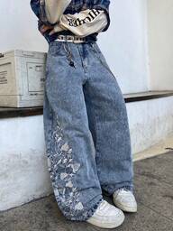 1 pieza Jeans de pierna ancha con bordado de estilo callejero de moda para hombres, suelto y cómodo, versátil para todas las estaciones (sin cinturón ni accesorios)