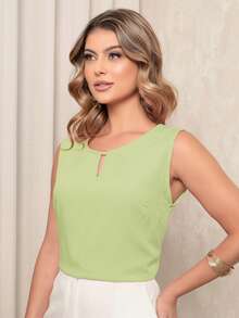 ALETHEIA - Lightweight Tank Top In Viscose Fabric With A Delicate Tube Neckline. Women's Blouses, Mom Blouses. - 淡綠色 - 查看 2