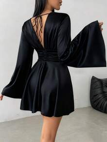 Elegant V-Neck Backless Ruffle Twist Long Sleeve Sexy Fitted Waist Slim Mini Dress - Black - View 2