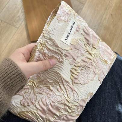 1pc Exquisite Gold Thread Floral Relief Jacquard Cosmetic Pouch With Wrinkle Texture - Portable Inner Liner Organizer Pouch For Travel Skincare & Cosmetic Storage,Makeup Bag Makeup Pouch Skincare Bag Toiletry Bag Packing Cubes,Travel Essentials Makeup,Christmas Gifts,Pouch,Travel,Gifts For Women Travel Essential