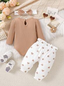 3件套新生女宝宝秋冬可爱罗纹泡泡袖连体衣、心形图案蝴蝶结裤子和发带套装
