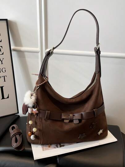 新款秋冬简约哑光复古星形腋下包，大容量休闲腋下收纳包，个性化INS通勤斜挎包带吊坠