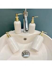 1pc Frosted Pet Boston Round Shoulder Bottle With Pump, Nordic Style Lotion Dispenser, High Capacity Home Bathroom Decor Fall Decor Back To School