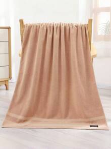 1条31.5英寸 x 62.9英寸加厚豪华浴巾，超级柔软吸水，适用于浴室、健身房、酒店、海滩——是送给每个人的完美礼物，也是居家和旅行的必备品。