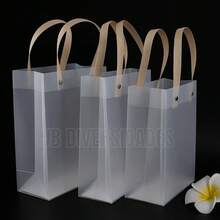 Kit 12 Sacolas de Plástico Transparente Fosco para presentes decoração lembrancinha - Transparente - Visão 5