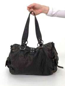 Y2K 街头风女士个性化鳄鱼纹手提包，大容量复古铆钉工艺单肩包，多口袋拼接可拆卸肩带，斜挎包，日常、工作、派对皆宜，是绝佳的节日时尚礼物。 - 黑色 - 查看 11