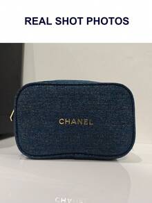 CHANEL 海军蓝丝绒圣诞化妆包，带拉链和金色箔印标志的化妆袋，旅行洗漱用品收纳包 - 藍金色 - 查看 3