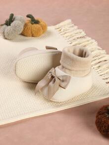 1双女婴软底甜美学步鞋，保暖螺旋绒内里，防滑，适合秋冬季穿着 - 杏色 - 查看 3