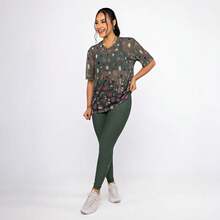 Women's Printed Tulle Blouse/Shirt, Lightweight And Stylish, Perfect For Layering, Fitness, And Modern Casual Looks. Oversized Shirt. - 冬日花園 - 查看 2